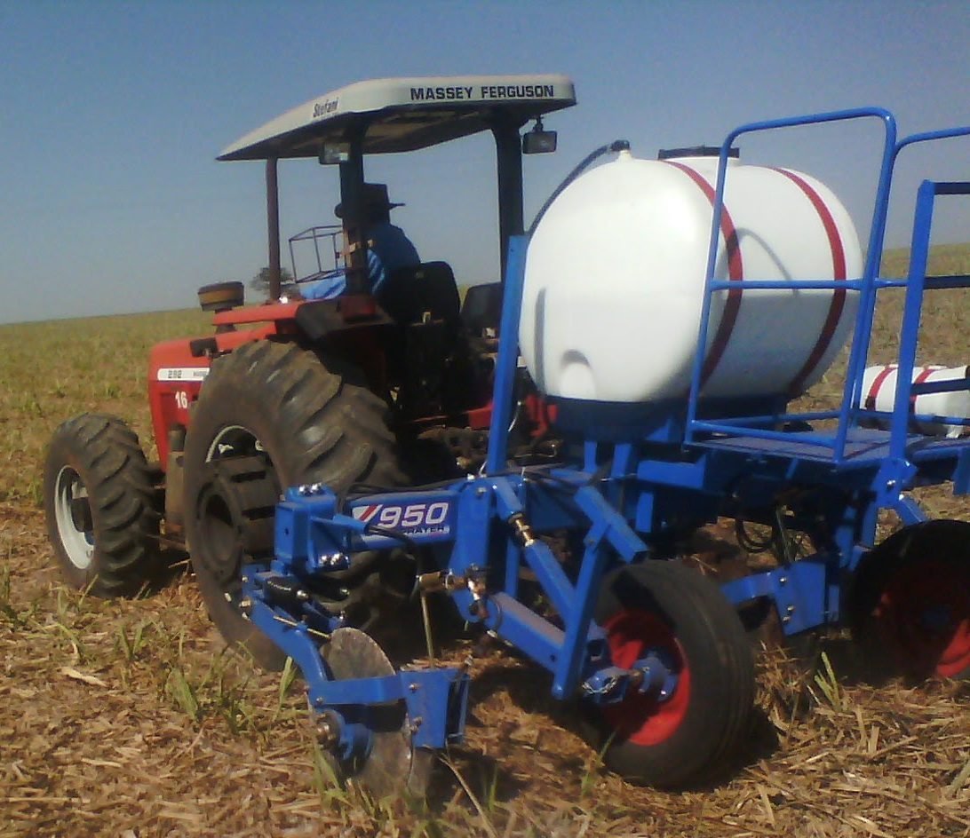 Aplicação de herbicidas